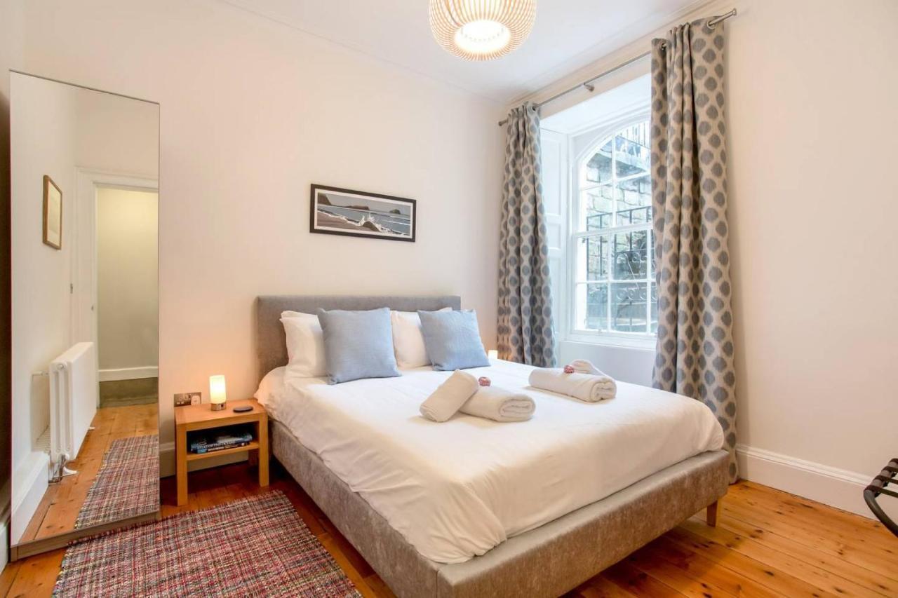 Appartement Joivy Spacious Flat With Garden In Centre *