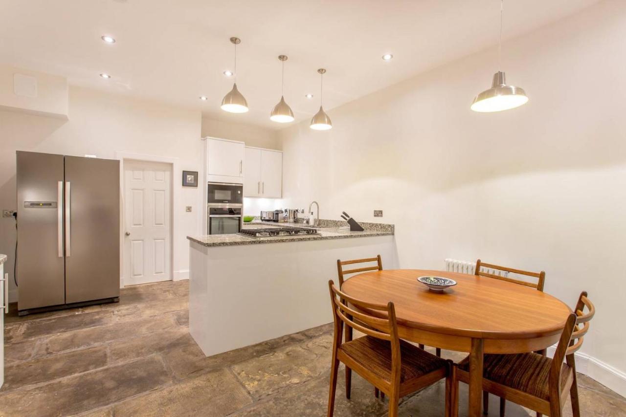 Joivy Spacious Flat With Garden In Centre Édimbourg